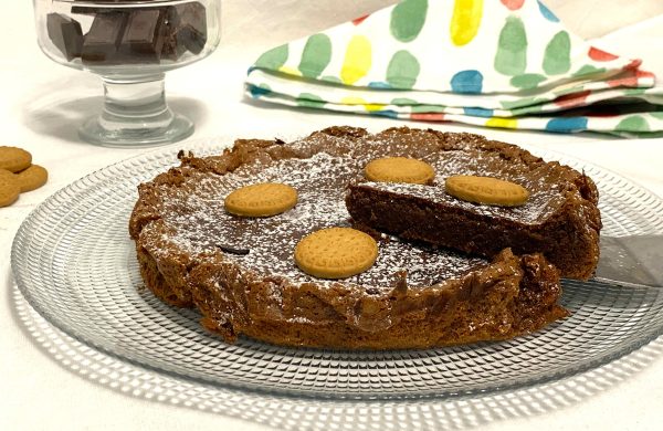 torta de chocolate con 2 ingredientes: Receta fácil y rápida